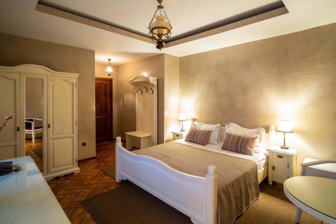 Târgu Jiu Hotel Europa מראה חיצוני תמונה