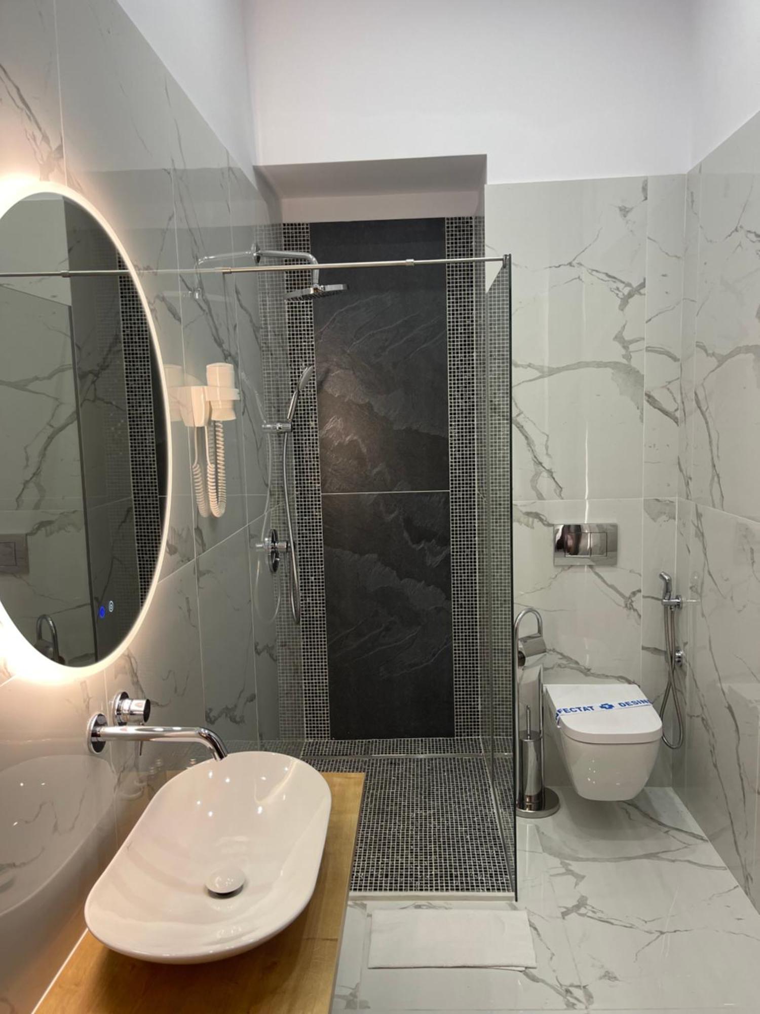 Târgu Jiu Hotel Europa מראה חיצוני תמונה