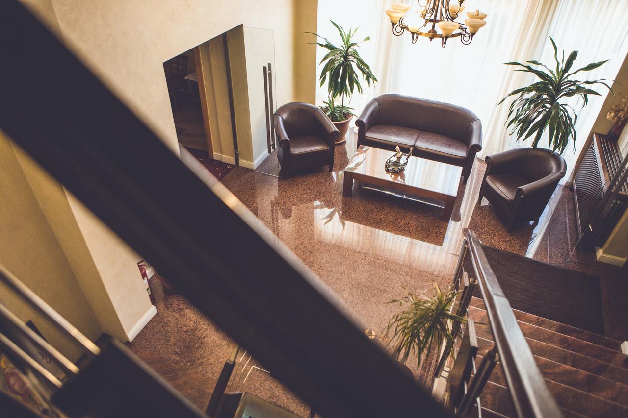 Târgu Jiu Hotel Europa מראה חיצוני תמונה